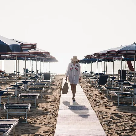 Esperia Ξενοδοχείο Alba Adriatica