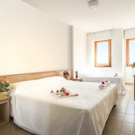 Esperia 3* Alba Adriatica