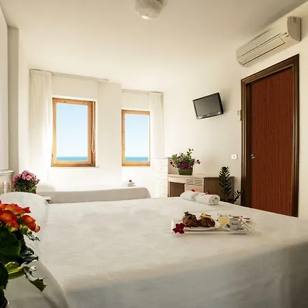 Esperia 호텔 알바아드리안티카