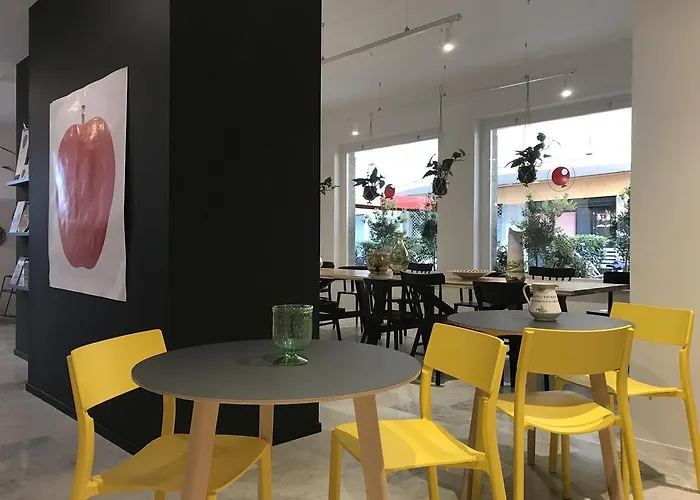 Отель Esperia 3*